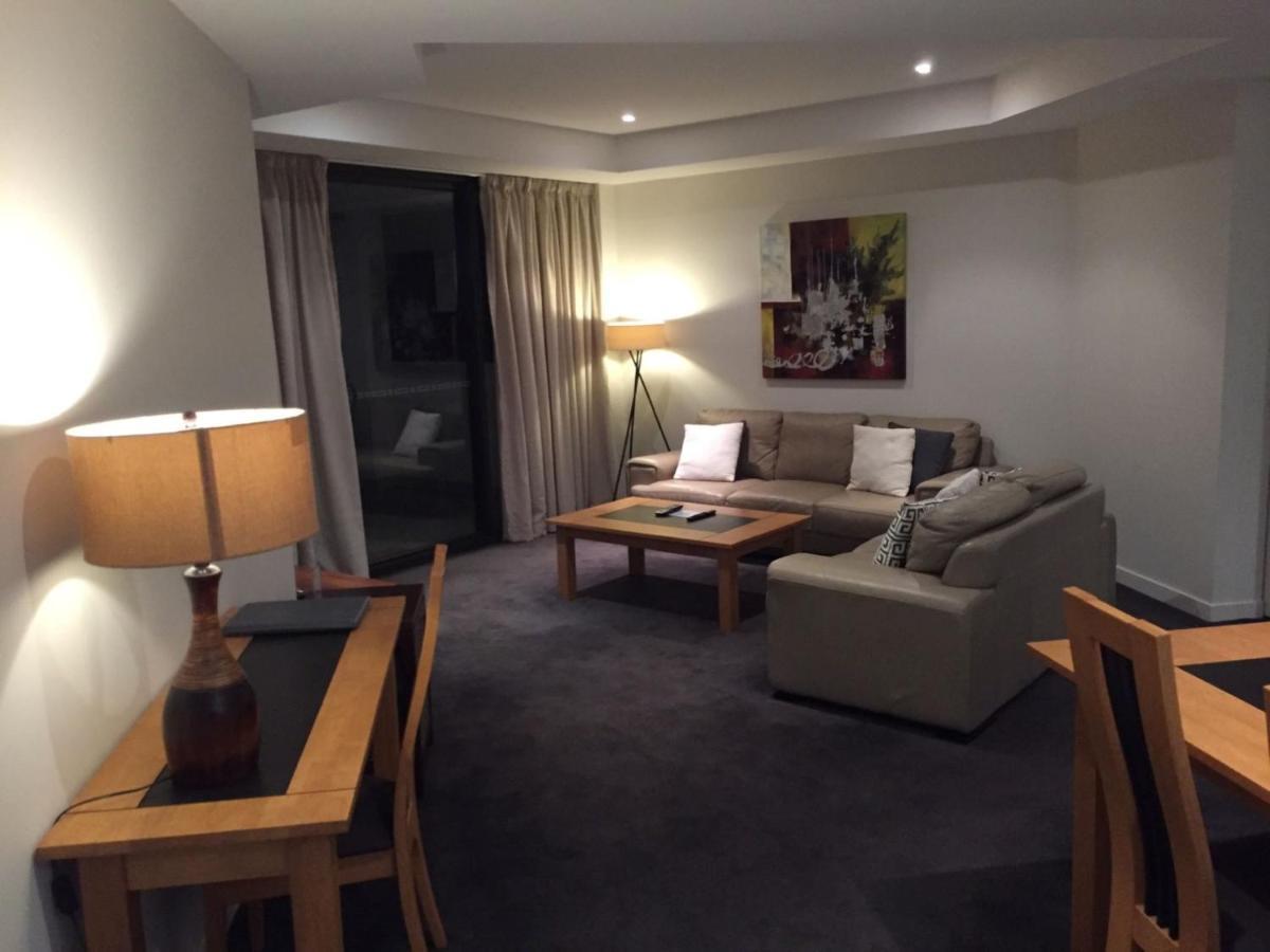 ハービー・ベイ グランド メルキュール アレグラ ハービー ベイアパートホテル エクステリア 写真 Living room of a two-bedroom apartment