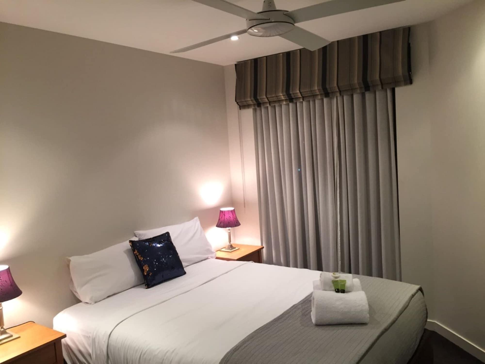 ハービー・ベイ グランド メルキュール アレグラ ハービー ベイアパートホテル エクステリア 写真 A bedroom at the hotel