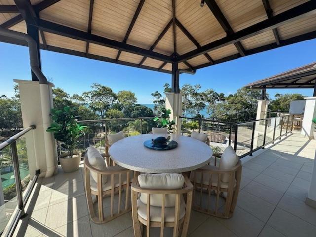 ハービー・ベイ グランド メルキュール アレグラ ハービー ベイアパートホテル エクステリア 写真 Rooftop terrace at the resort