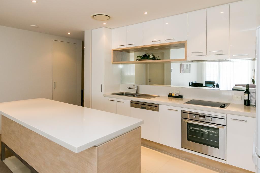 ハービー・ベイ グランド メルキュール アレグラ ハービー ベイアパートホテル エクステリア 写真 A modern Australian kitchen