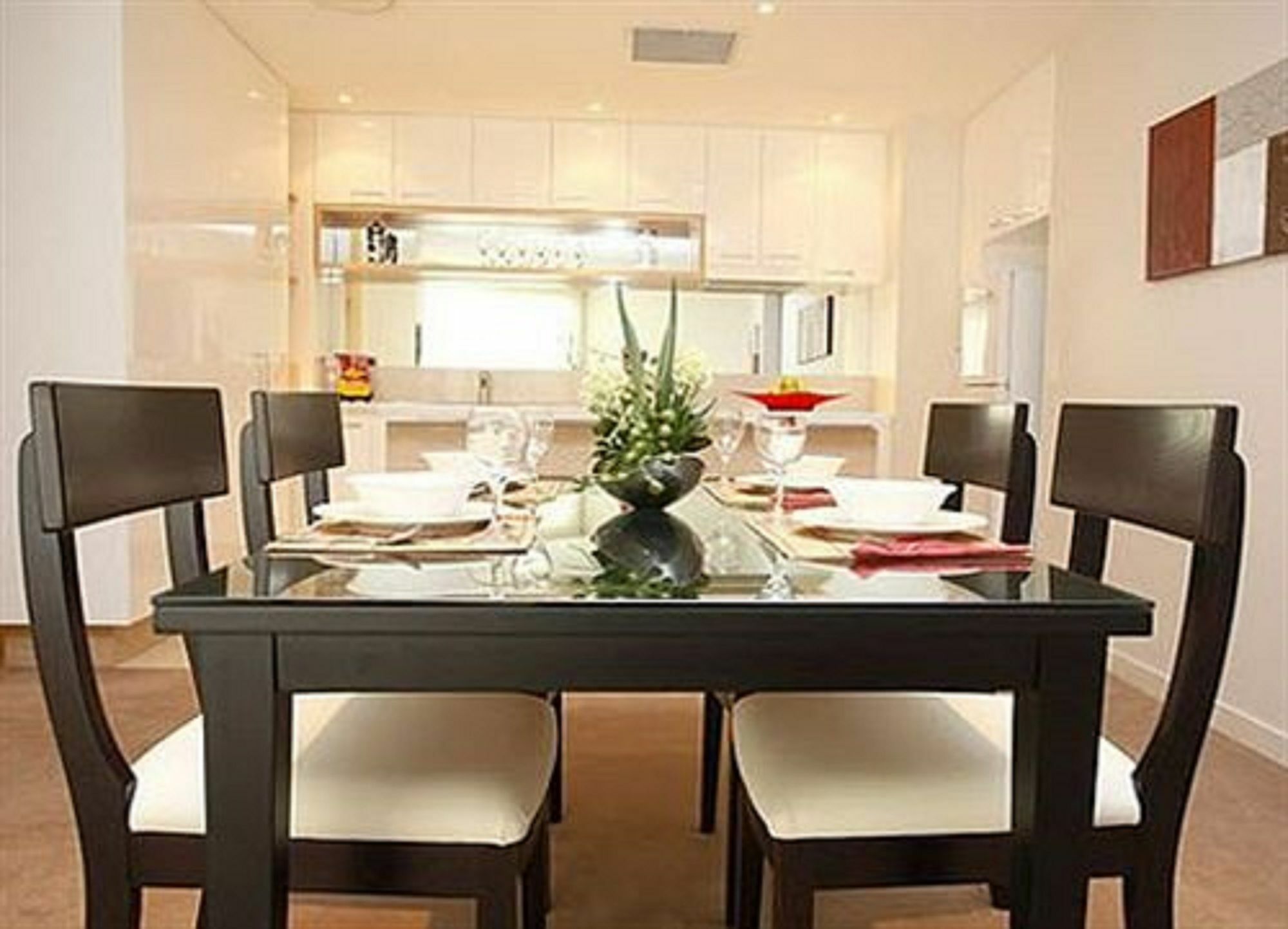 ハービー・ベイ グランド メルキュール アレグラ ハービー ベイアパートホテル エクステリア 写真 A dining room